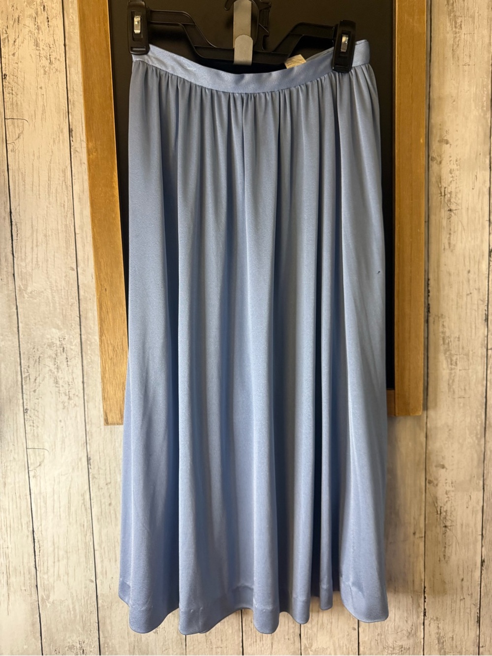 Halston light blue midi lined size 8 skirt